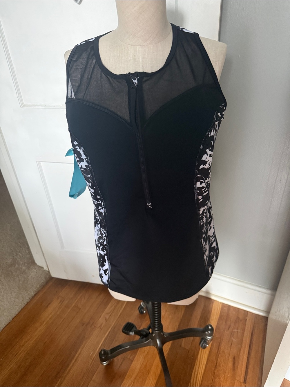 Livi Active Black Sheer Mesh Panel Athletic Tank with White/Black Side Print